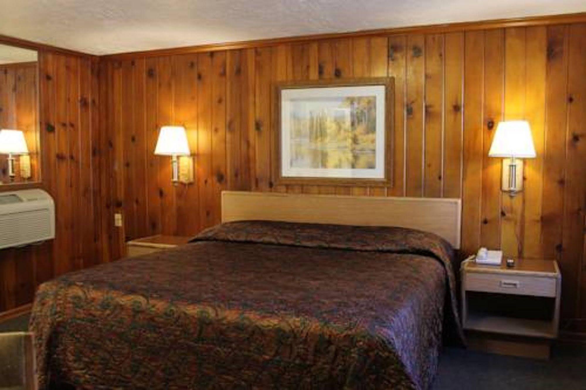 Western Star Inn Rifle Eksteriør billede